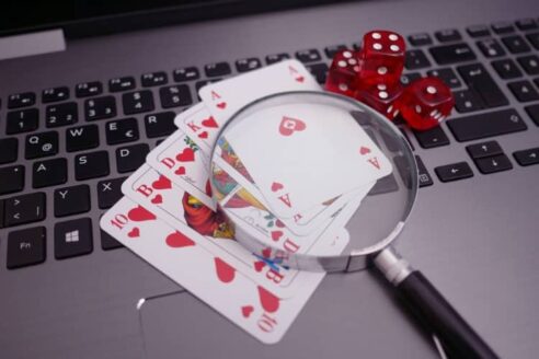que es small blind poker y como se usa - fiebre de casino