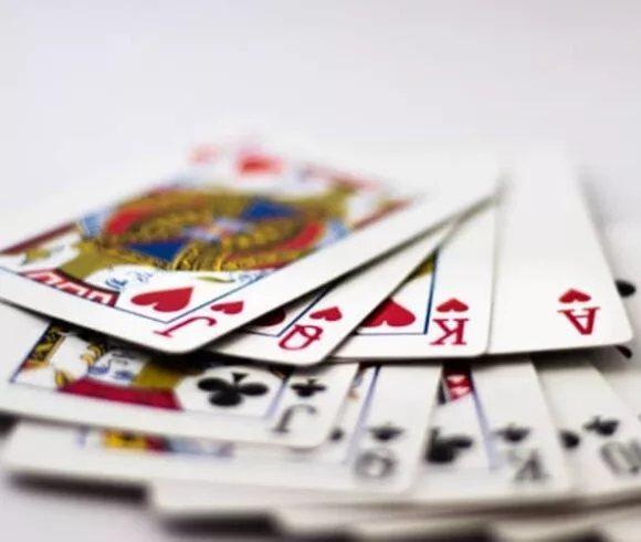Aprende algunos juegos con baraja inglesa - Fiebre de Casino