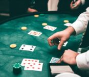 Cuando y como doblar en blackjack - Fiebre de Casino