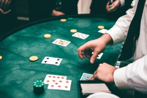 Cuando y como doblar en blackjack - Fiebre de Casino