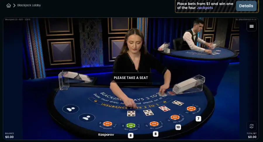 Una de las mesas de blackjack en el lobby de Snatch Casino.